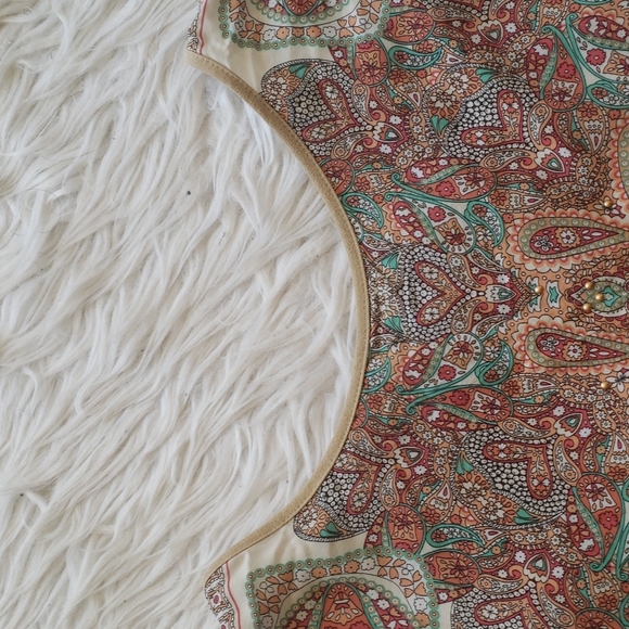 Artsy top - Picture 4 of 8